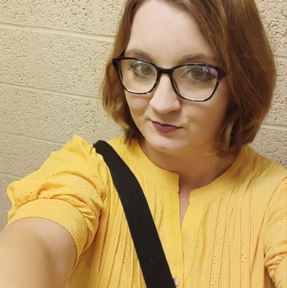 Meet your Posher, Elisabeth - Picture 1 of 1